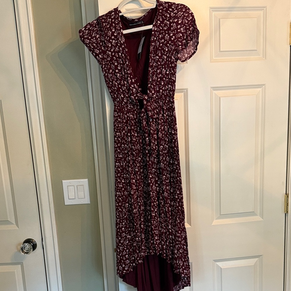 Abercrombie & Fitch Burgundy Floral High Low Dress